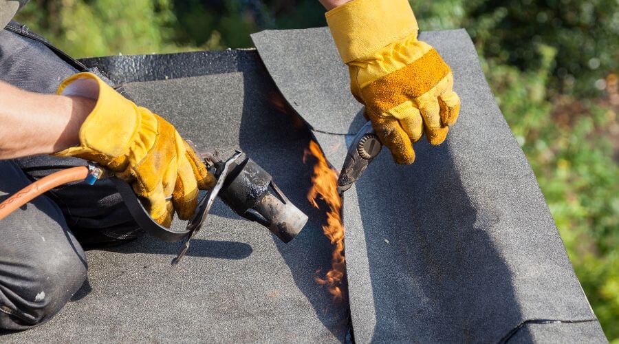 Professional flood damage restoration services in Hartly, DE